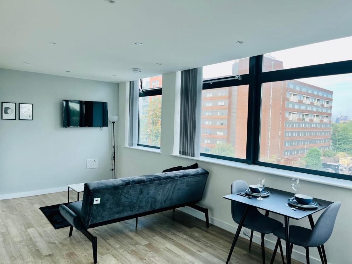 Stunning One Bedroom Apartment In Old Trafford Manchester Zewnętrze zdjęcie
